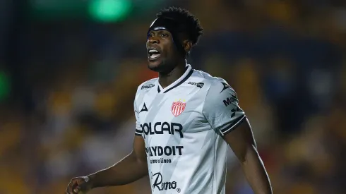 Diber se acerca al América.
