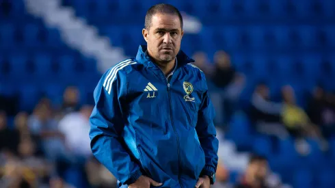 Jardine obligado a hacer un cambio.
