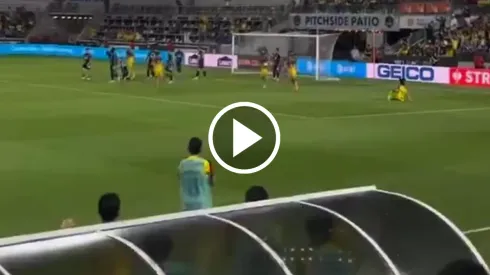 El Maguito explotó de emoción con el golazo de Seba.

