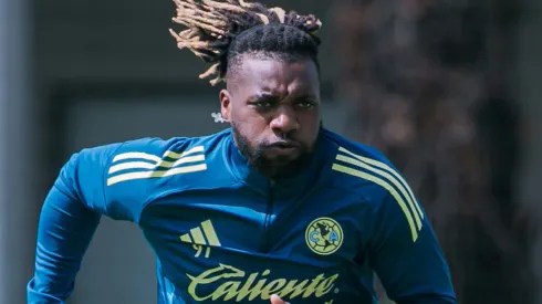 Saint-Maximin ya tiene listo su festejo de gol.
