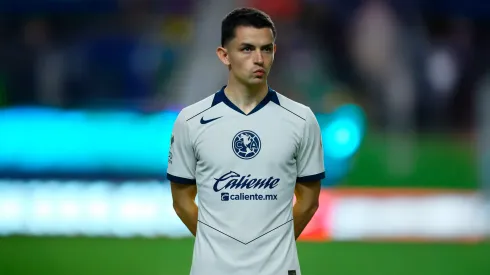 Álvaro Fidalgo utilizando el uniforme cancelado por Nike que ya tenía preparado para el Club América.
