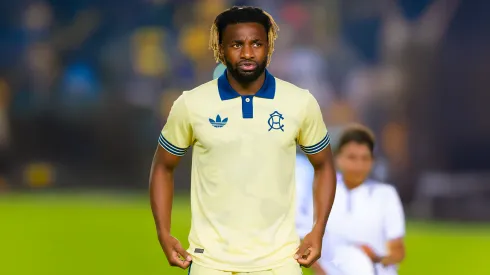 Así luciría Allan Saint-Maximin con este uniforme del Club América de la línea Adidas Originals.
