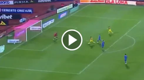 Brian adelantó al América en el Clásico.
