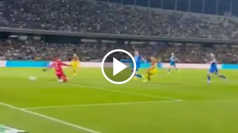 Brian la rompió con su golazo.
