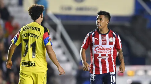 Se estaría cocinando un Clásico en cuartos.
