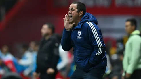 El entrenador tendrá que aprender a lidiar con un duro detalle
