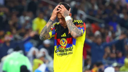 Se le cayó un refuerzo al América.
