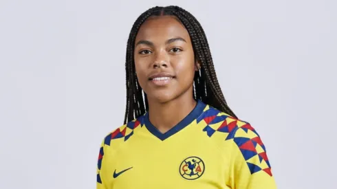 América Femenil celebró la llegada de la jugadora

