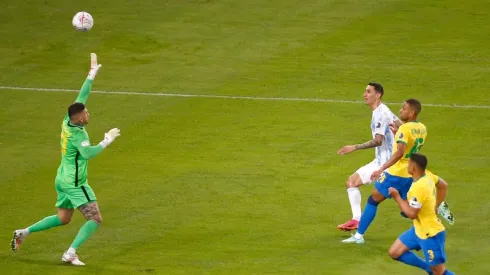 Di María histórico: se la picó al arquero y clavó un golazo en el Maracaná