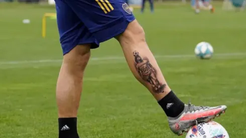 El increíble tatuaje de Maradona que se hizo una de las joyas de Boca