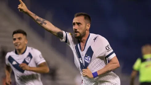 Federico Mancuello marcó un golazo para el triunfo parcial de Vélez. (Foto: Prensa Vélez)
