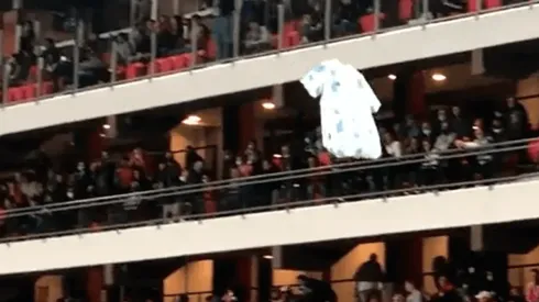 La hinchada de Estudiantes cantó por Bilardo en el homenaje a Maradona