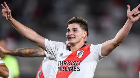 Julián Álvarez anotó 4 goles contra Patronato para la victoria de River por 5-0 (Foto: Getty Images)
