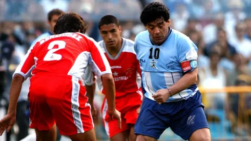 A 20 años de "La pelota no se mancha": cuando el fútbol homenajeó a Diego Armando Maradona