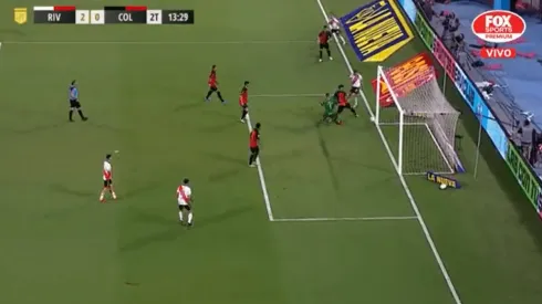 Doblete de Julián Álvarez.