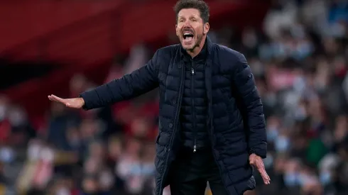 Diego Simeone pretende a Facundo Farías en Atlético de Madrid.
