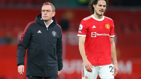 Ralf Rangnick, DT de Manchester United, confirmó que Edinson Cavani continuará en los Red Devils.
