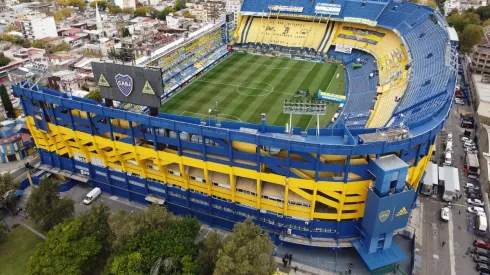 Francescoli le abrió el camino a Boca para negociar con Cavani.
