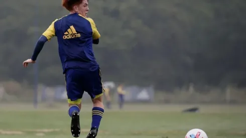 El Colo Barco volvió a jugar en la Reserva de Boca y metió un golazo de taco