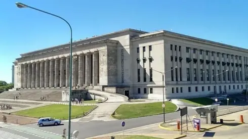 La Facultad de Derecho se ubica en el barrio de Recoleta.
