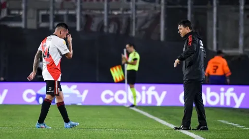 ¿Qué pasó con Barco? El volante de River no pudo completar el primer tiempo ante Argentinos