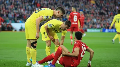 ¿Se fueron a buscar? El encontronazo entre Foyth y Luis Díaz.
