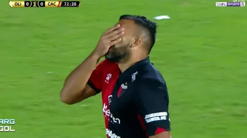 La imagen viral de Wanchope Ábila en el partido de Colón que hizo reír a todos los hinchas de River