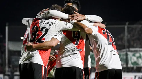 JUNIN, ARGENTINA – APRIL 30: Julian Alvarez of River Plate celebrates after scoring the third goal of his team during a match between Sarmiento and River Plate as part of Copa de la Liga 2022at Estadio Eva Peron on April 30, 2022 in Junin, Argentina. (Photo by Marcelo Endelli/Getty Images)
