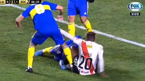 VIDEO | Un jugador de Always Ready perdió la cabeza y le empezó a pegar a todos