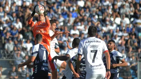 A Gimnasia no le alcanzó: le ganó a Newell's, pero quedó eliminado en la Copa de la Liga