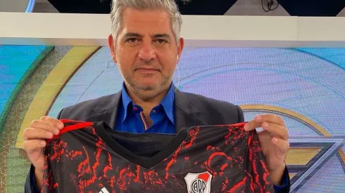 El tuit de Leo Farinella para los hinchas de Boca tras el penal que le dieron a River