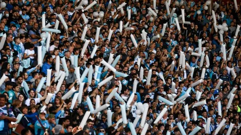 "El que no salta, es un....": el canto de los hinchas de Racing para Villa tras la denuncia