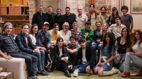 Argentina, Tierra de Amor y Venganza 2: el elenco grabando la tira.
