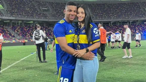 Tras el título de Boca, la esposa de Fabra sorprendió con un fuerte posteo para defender al lateral