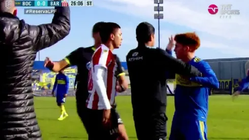 VIDEO | El Colo Barco y un cruce contra un rival en el partido de la Reserva de Boca ante Barracas