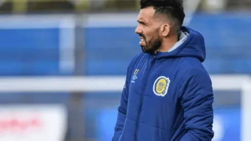 Un titular de Tevez se va de Central.
