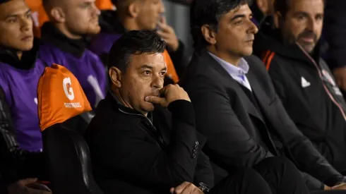 "Te perdonamos": el suplente que los hinchas de River hicieron tendencia en pleno partido con Vélez
