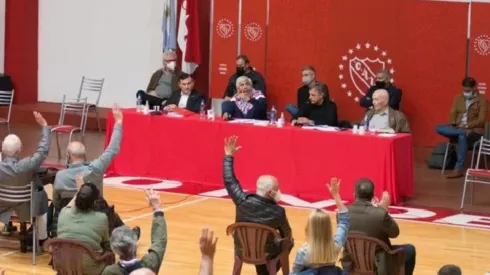 HOY es la asamblea en Independiente.
