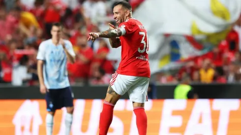El gol de Otamendi en la victoria del Benfica por Champions.
