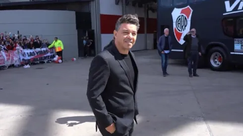 El emotivo banderazo de los hinchas de River para despedir a Marcelo Gallardo