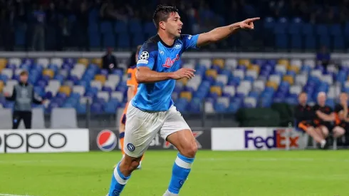 Gio Simeone no para de meterla en la Champions con la camiseta del Napoli.
