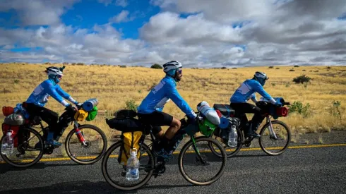 Locura por la Selección: 3 argentinos recorrieron 10 mil kilómetros en bicicleta para estar en Qatar