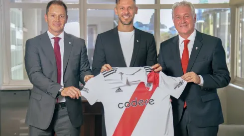 "A él lo quiero": Demichelis confirmó que un jugador que podía irse de River será importante en su ciclo
