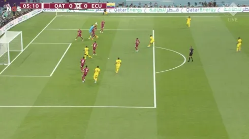 VIDEO | Con blooper incluido: el VAR anuló el primer gol de Qatar 2022 tras un papelón del arquero