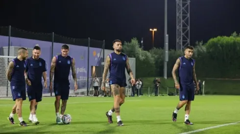 Los 2 jugadores que no entrenaron a la par en la práctica de la Selección Argentina