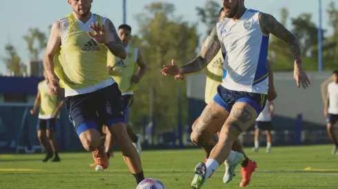 ¿Se va ahora? La oferta que llegó a Boca por uno de los jugadores más cuestionados por los hinchas