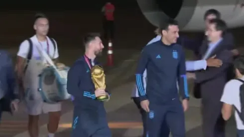 Hay video del momento exacto: quién es el famoso político que Messi no saludó por pedido del Chiqui Tapia