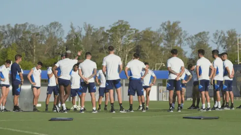 Todos de licencia menos uno: el referente de Boca que entrenará solo esta semana