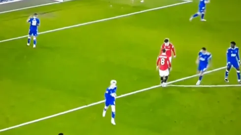 VIDEO | Bruno Fernandes se enojó con Garnacho en pleno partido del United