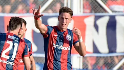 Vombergar hizo sonreír a San Lorenzo: le ganó a Arsenal en medio de un clima hostil contra la dirigencia